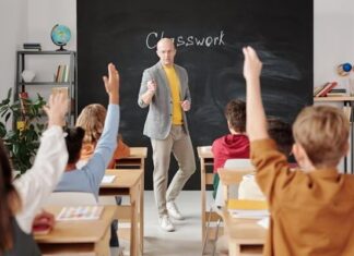 ปลดล็อกศักยภาพผู้เรียนด้วย Active Learning: เรียนรู้ลึก เข้าใจจริง ทำได้จริง Active Learning คืออะไร