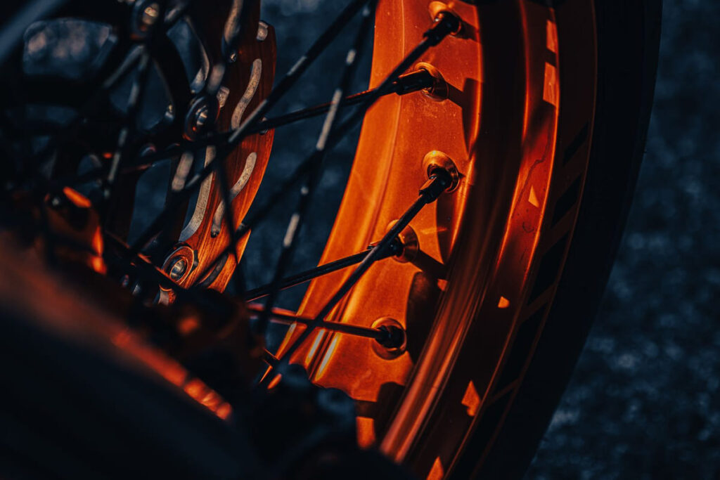 ยาง Tubeless กับยางที่ใช้ยางใน: ทางเลือกไหนคือกับดักที่คนมองข้าม?