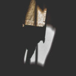 Shadow Work: ทำไมเราถึงยอมรับด้านมืดของตัวเองไม่ได้ และมันส่งผลร้ายกว่าที่คิด?