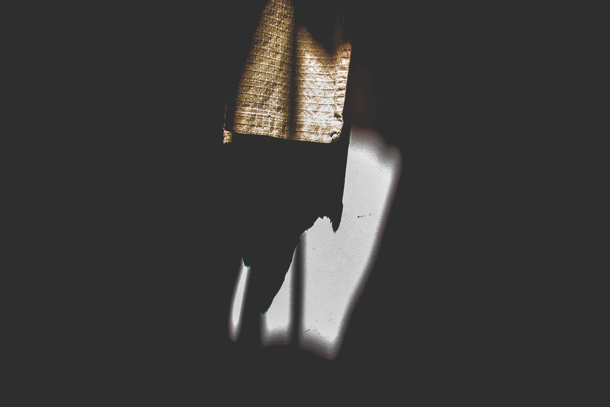 Shadow Work: ทำไมเราถึงยอมรับด้านมืดของตัวเองไม่ได้ และมันส่งผลร้ายกว่าที่คิด?